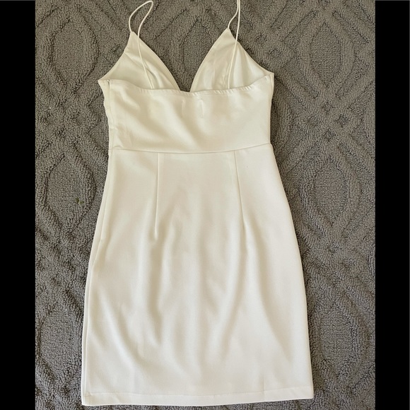 THE EVEY DRESS WHITE - Picture 10 of 13